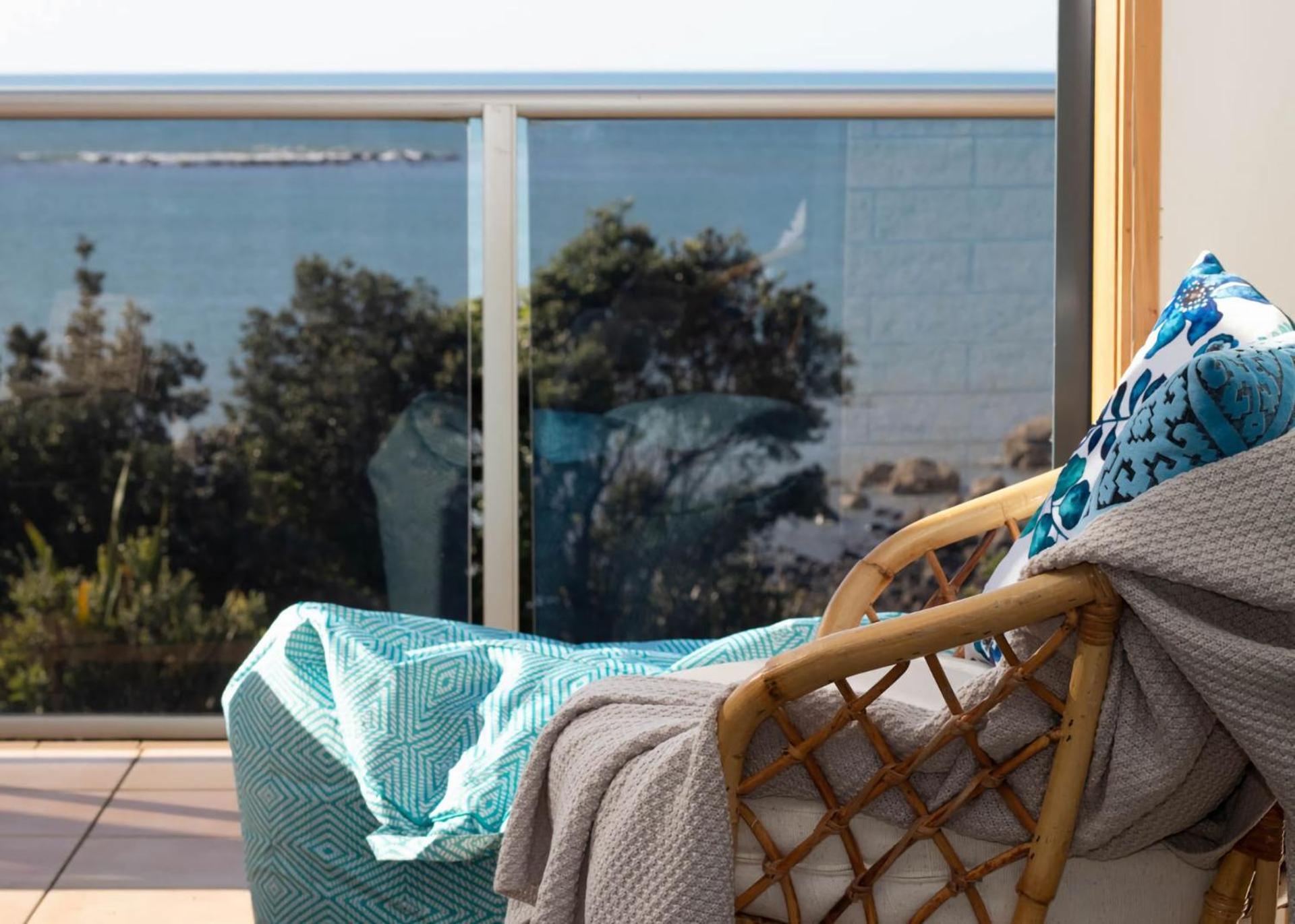 Beachfront Bliss On Wanaka Terrace Support Local Villa Ню Плимут Екстериор снимка